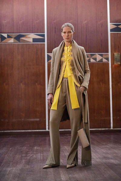 Look 8